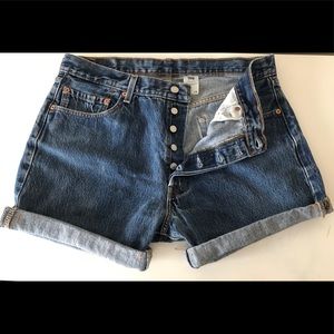 LEVI’S - Button Fly Denim Boyfriend Shorts